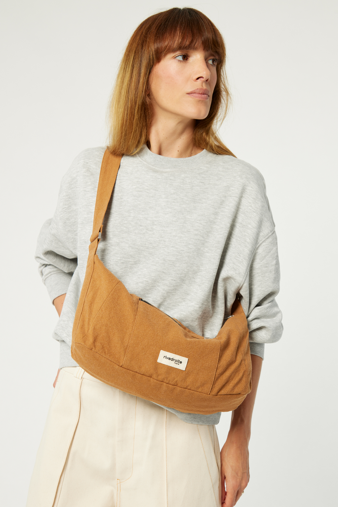 RIVE DROITE

スポンジダンボールZIPパーカーカットソー Celestins-Denim-