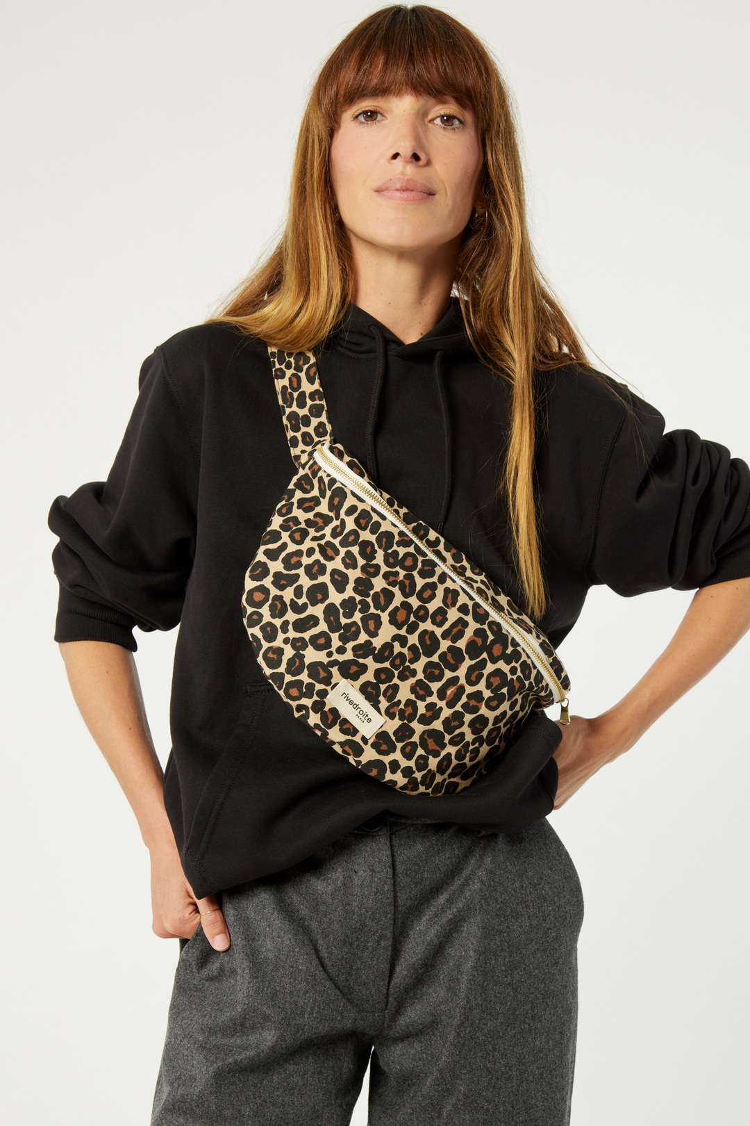 Custine XL le sac banane grand format Coton recycle Leopard Beige Rivedroite Paris